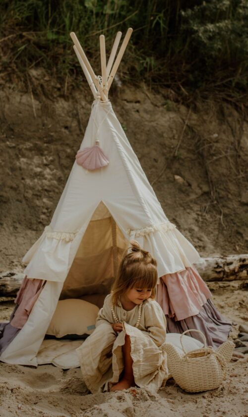 tipi with frills